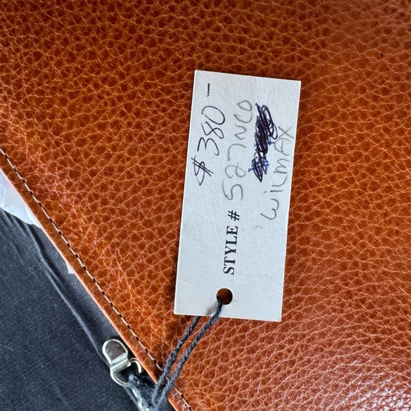 Western Looking Leather Purse High Quality - Picture 2 of 9